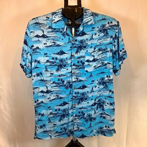 Trunks Surf & Swim Co. Men's Button-Up Blue Hawaiian Rayon Size Medium